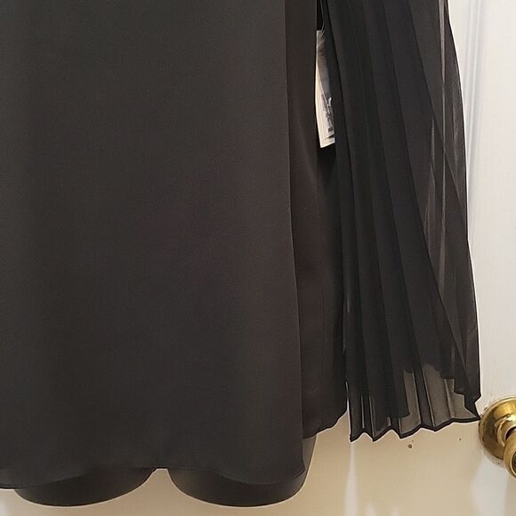 H by Halston Top with Pleated Sleeves - Picture 5 of 13